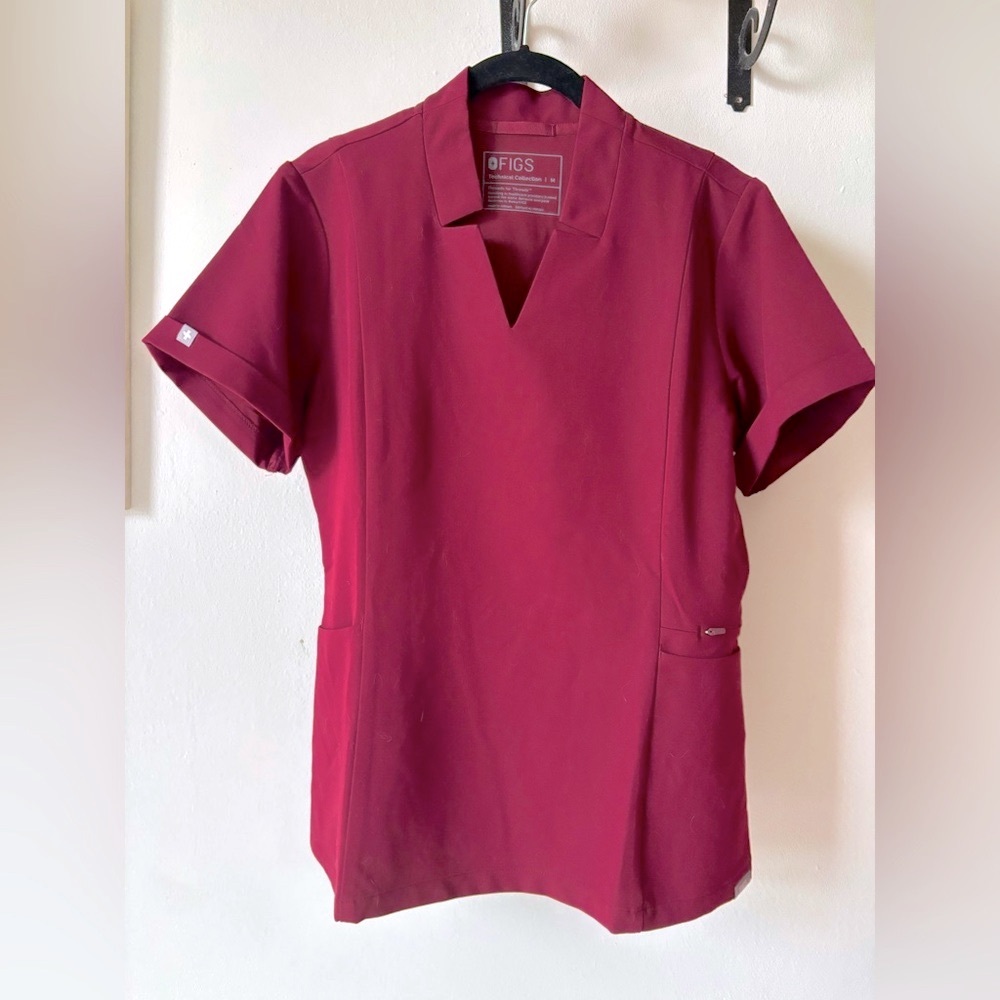 FIGS • NWT Burgundy LIMITED EDITION Inala Slim Scrub Top • Medium - Picture 2 of 12